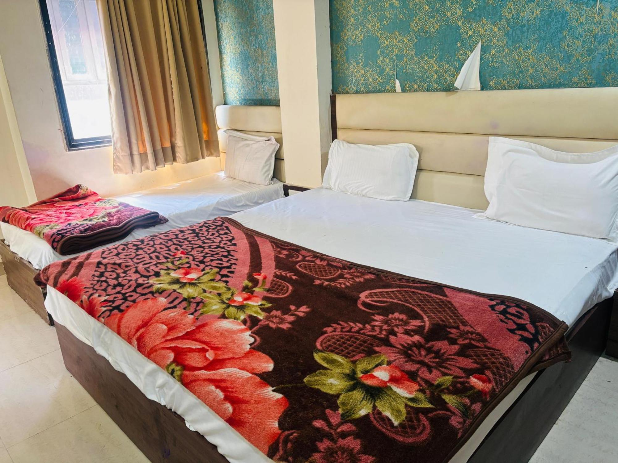 Hotel Greenwood Ahmedabad Exterior foto